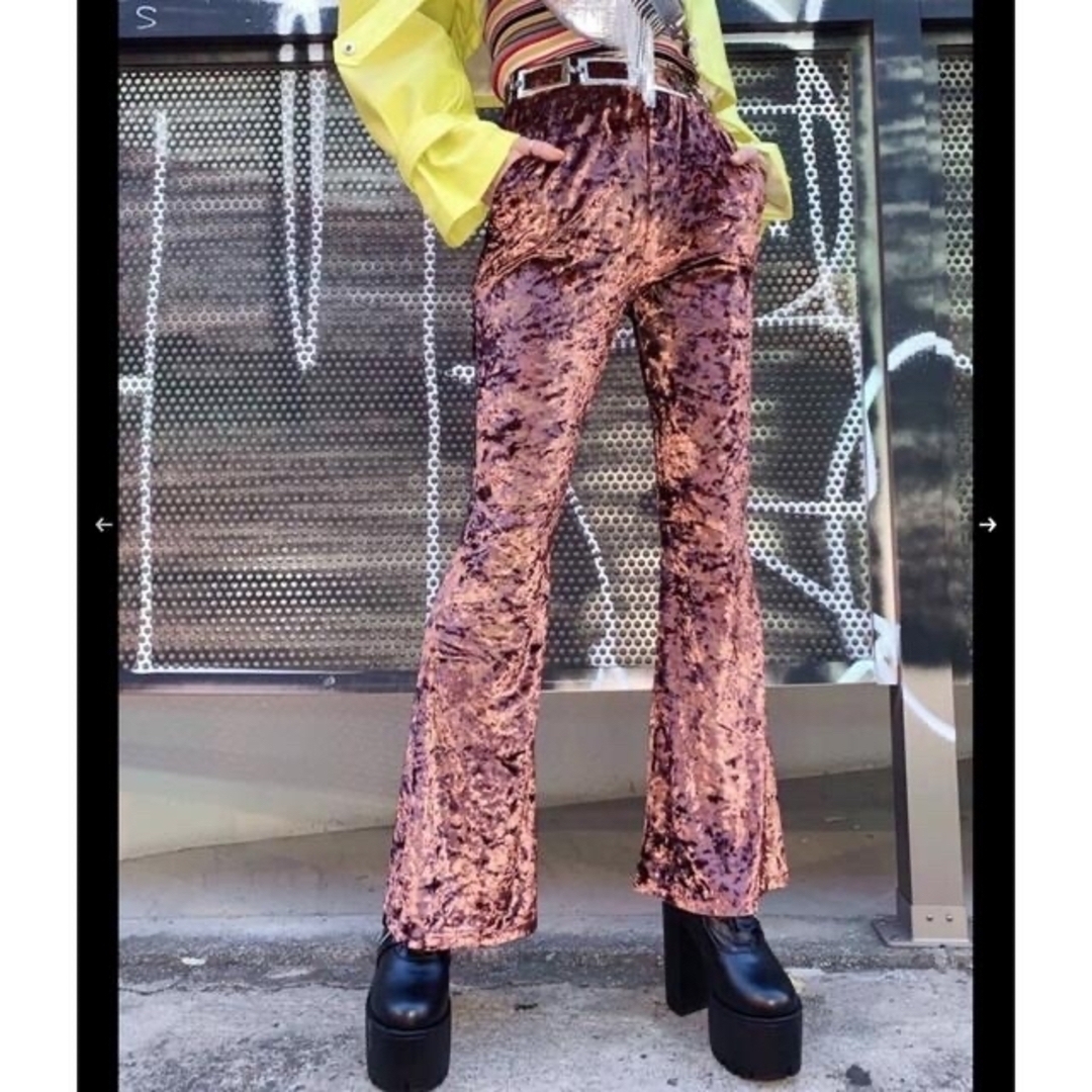 Ameri VINTAGE(アメリヴィンテージ)のGALLERIE ベロアパンツ ダレノガレ明美着用 レディースのパンツ(カジュアルパンツ)の商品写真
