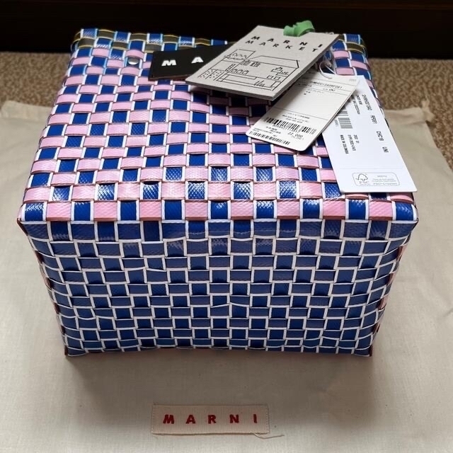 Marni(マルニ)のMARNI MARKET   m❤︎tiara様　専用 レディースのバッグ(かごバッグ/ストローバッグ)の商品写真