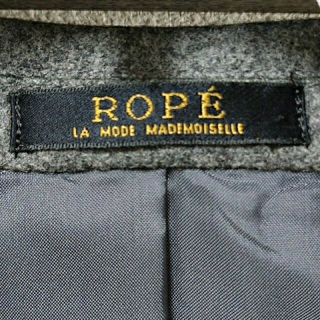 ROPE’(ロペ)のロペ　金ボタンブレザー レディースのジャケット/アウター(テーラードジャケット)の商品写真