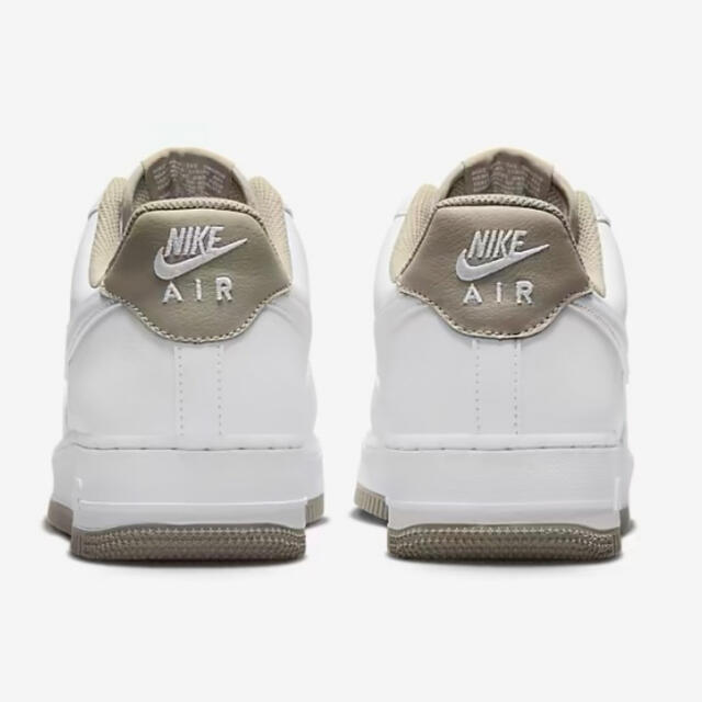 NIKE(ナイキ)のナイキ エアフォース1 NIKE AIR FORCE 1 カーキ　新品　29cm メンズの靴/シューズ(スニーカー)の商品写真