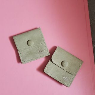 Van Cleef & Arpels(ポーチ)のフリマアイテム一覧 Van Cleef & Arpels(ポーチ)のフリマアイテム一覧
