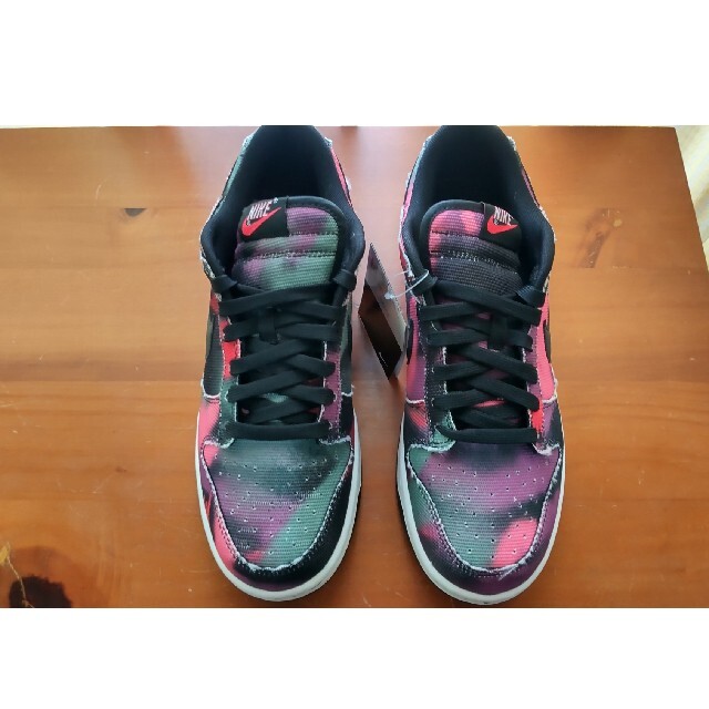 Nike Dunk Low グラフィティ ピンク/ブラック メンズの靴/シューズ(スニーカー)の商品写真