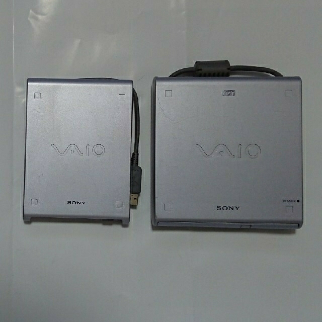 SONY(ソニー)のVAIO純正 CD・フロッピーディスクドライブ スマホ/家電/カメラのPC/タブレット(PC周辺機器)の商品写真