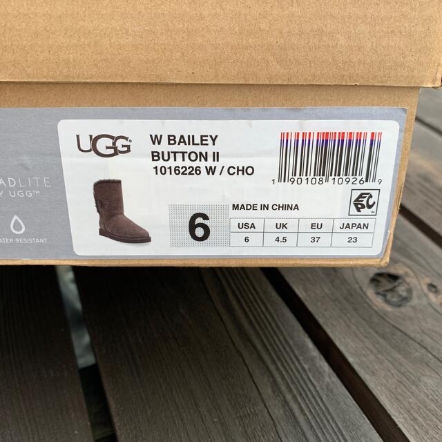 UGG BAILEY BUTTON ムートンブーツ