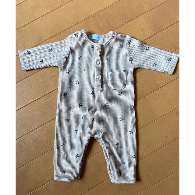 ZARA KIDS(ザラキッズ)のZARAベイビー　ベビー　赤ちゃん　ピンクベージュ  62 花柄 キッズ/ベビー/マタニティのベビー服(~85cm)(ロンパース)の商品写真