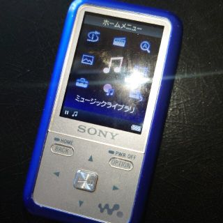 ウォークマン(WALKMAN)のSONY WALKMAN NW-S716F [4GB]　本体のみ(ポータブルプレーヤー)