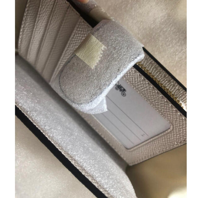 新品 プレゼント coach コーチ コンパクト財布 ホワイト 皮 折りたたみ