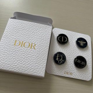 クリスチャンディオール(Christian Dior)のdior ノベルティ　ピンバッジ(バッジ/ピンバッジ)