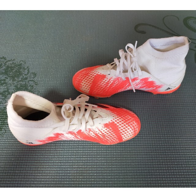 adidas(アディダス)のサッカー用スパイク スポーツ/アウトドアのサッカー/フットサル(シューズ)の商品写真