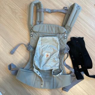 エルゴベビー(Ergobaby)のエルゴアダプト　抱っこ紐　ergobaby(抱っこひも/おんぶひも)