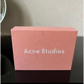 アクネストゥディオズ(Acne Studios)のAcne Studios (アクネ ストゥディオス）箱(名刺入れ/定期入れ)