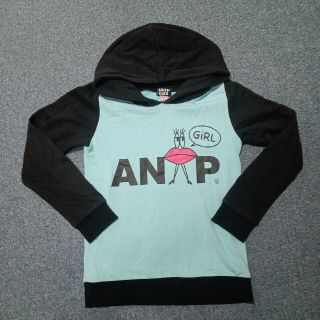 アナップキッズ(ANAP Kids)の★ANAP＊フード付きトレーナー＊水色＊XSサイズ(Tシャツ/カットソー)