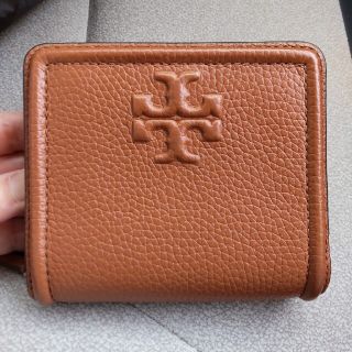 トリーバーチ(Tory Burch)のうしやまうしこ様専用 Tory Burch 2つ折り財布 エンボスロゴ(財布)