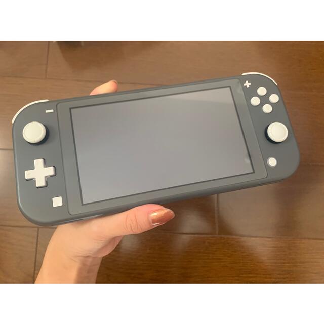 Nintendo Switch(ニンテンドースイッチ)のNintendo Switch Light エンタメ/ホビーのゲームソフト/ゲーム機本体(家庭用ゲーム機本体)の商品写真