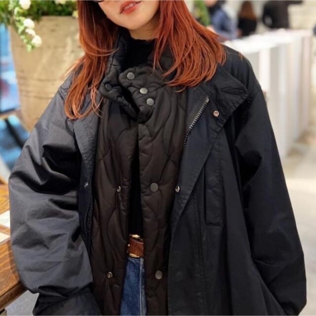 moussy(マウジー)のMOUSSY リバーシブル パファー モッズコート 黒 美品 レディースのジャケット/アウター(モッズコート)の商品写真