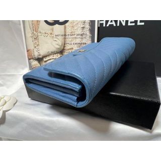 CHANEL - CHANEL Vステッチ キャビアスキン フラップウォレット 長財布