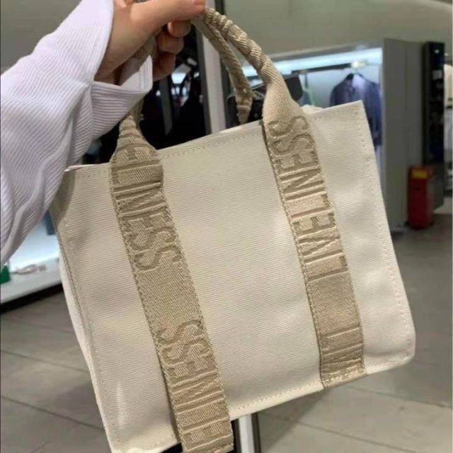 ZARA ZARA ロゴストラップ キャンバス ミニ トートバッグ ショルダー 韓国 ザラの通販 by るるらる's shop｜ザラならラクマ