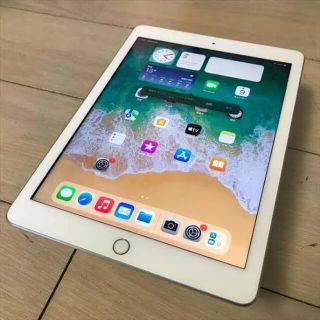 アイパッド(iPad)のiPad第5世代32GB(タブレット)