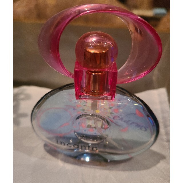 Ferragamo(フェラガモ)のFerragamo　インカント　空き瓶 コスメ/美容の香水(香水(女性用))の商品写真