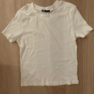 ザラ(ZARA)のZARA ホワイトTシャツ(Tシャツ(半袖/袖なし))