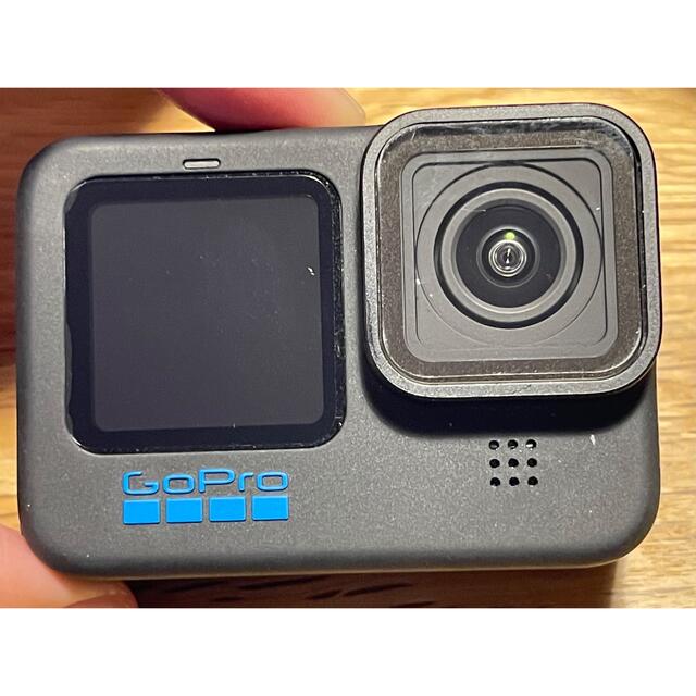 GoPro(ゴープロ)の中古美品　GOPROHERO10予備バッテリー付き スマホ/家電/カメラのカメラ(その他)の商品写真