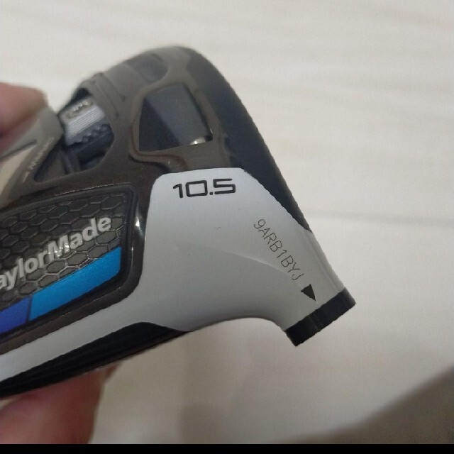 TaylorMade(テーラーメイド)の最新ステルス以上の低スピン＆飛距離性能！調整機能満載☆初代☆SIM ヘッドのみ スポーツ/アウトドアのゴルフ(クラブ)の商品写真