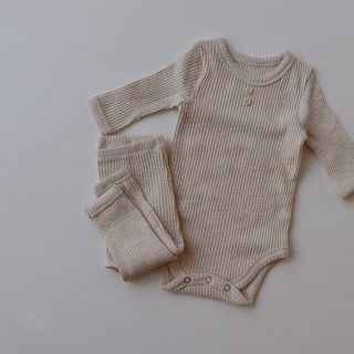 新品　長袖ロンパース&レギンス2点セット　ベビー　女の子　男の子春秋冬ナチュラル(ロンパース)