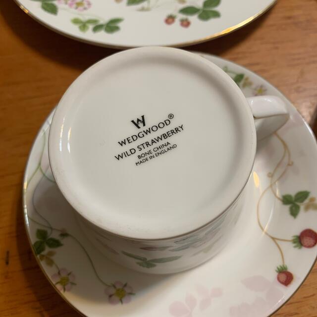 WEDGWOOD(ウェッジウッド)のウエッジウッド　コーヒーカップ＆ケーキ皿 インテリア/住まい/日用品のキッチン/食器(食器)の商品写真