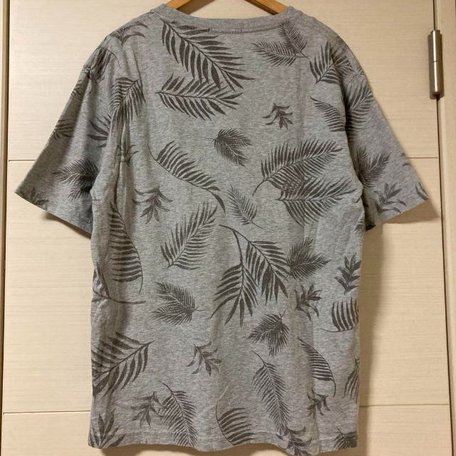 RAGEBLUE(レイジブルー)のRAGEBLUE Tシャツ シダ 植物 葉 総柄 グレー メンズのトップス(Tシャツ/カットソー(半袖/袖なし))の商品写真
