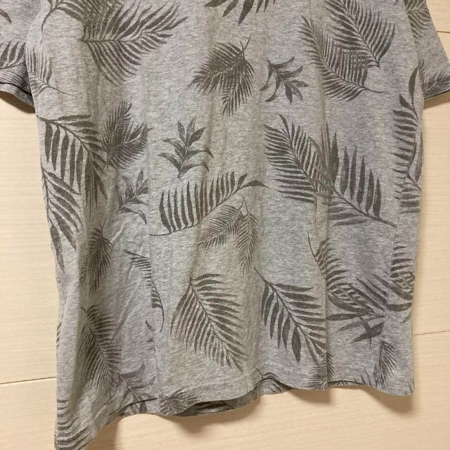 RAGEBLUE(レイジブルー)のRAGEBLUE Tシャツ シダ 植物 葉 総柄 グレー メンズのトップス(Tシャツ/カットソー(半袖/袖なし))の商品写真