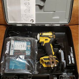 マキタ(Makita)のマキタ18v インパクトドライバー TD172DGX FY【新品・送料無料】(工具/メンテナンス)