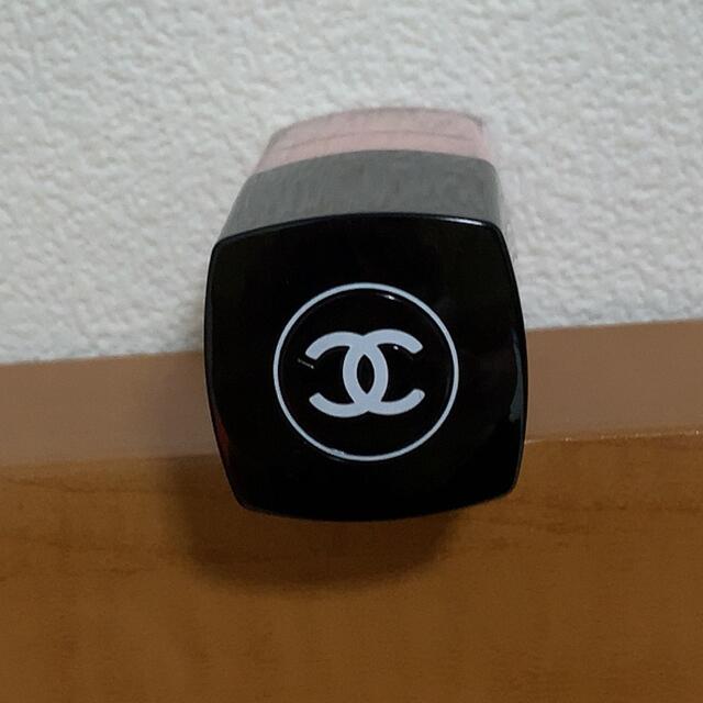 CHANEL(シャネル)のシャネル ヴェルニ ロング トゥニュ 588 ヌーヴォラ ロザ 13ml コスメ/美容のネイル(マニキュア)の商品写真