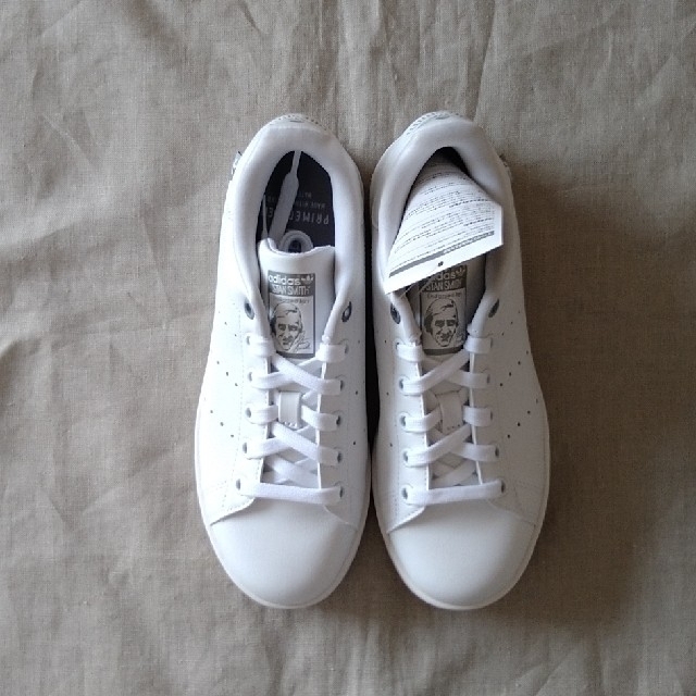 adidas - adidas STAN SMITH スタンスミス FX5523 22.0cm新品の adidas - adidas STAN SMITH スタンスミス FX5523 22.0cm新品の