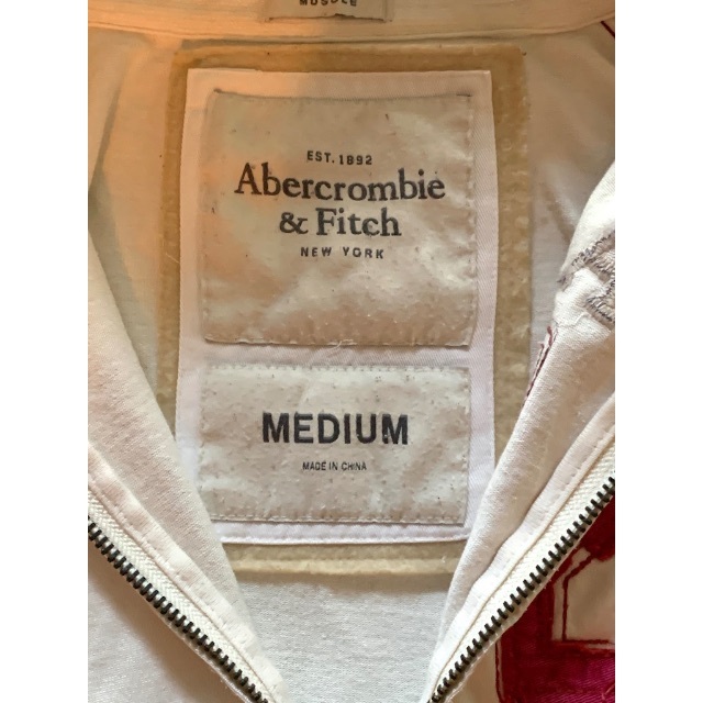 Abercrombie&Fitch(アバクロンビーアンドフィッチ)の【Abercrombie＆Fitch】アバクロ ジャージ★ダメージ加工★大特価！ メンズのトップス(ジャージ)の商品写真