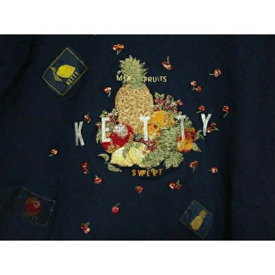 ketty(ケティ)のケティ　ketty　フルーツ柄　半袖　刺繍 レディースのトップス(シャツ/ブラウス(半袖/袖なし))の商品写真