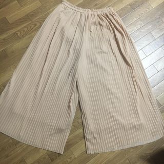 ダブルクローゼット(w closet)のプリーツガウチョパンツ(カジュアルパンツ)