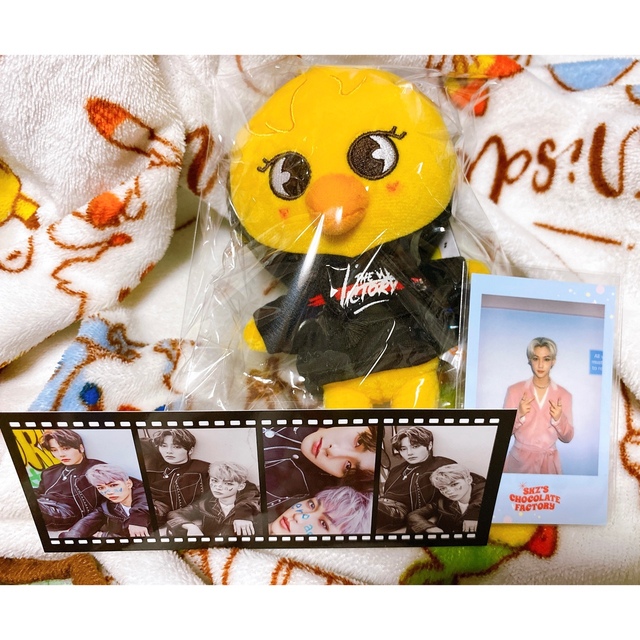 Stray Kids(ストレイキッズ)のskzoo  ミニ ぬいぐるみ　BbokAri  フィリックス　未開封 エンタメ/ホビーのCD(K-POP/アジア)の商品写真