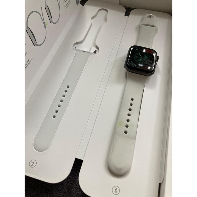 Apple Watch Series 5 (GPS + Cellular)