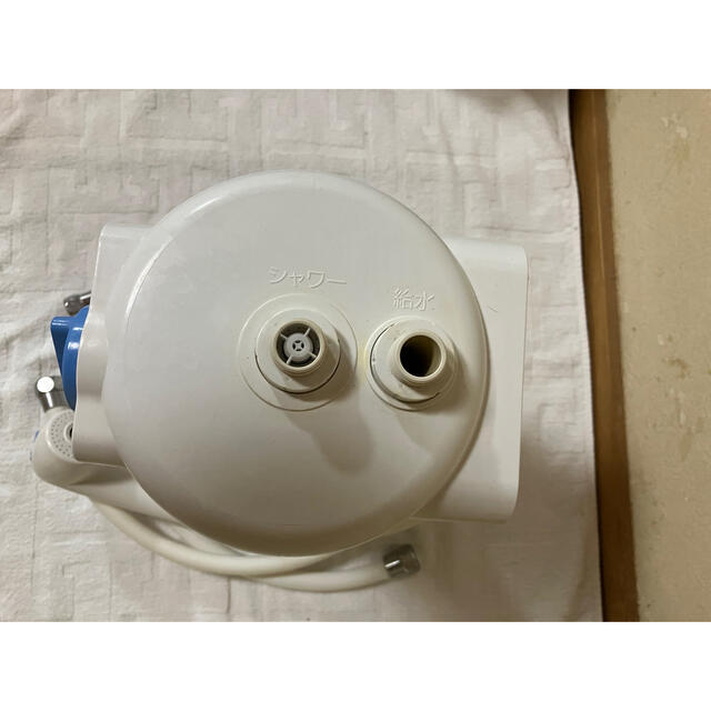 Amway(アムウェイ)のアムウェイ　バスルーム浄水器　お風呂浄水器　Amway Bathspring インテリア/住まい/日用品のキッチン/食器(浄水機)の商品写真