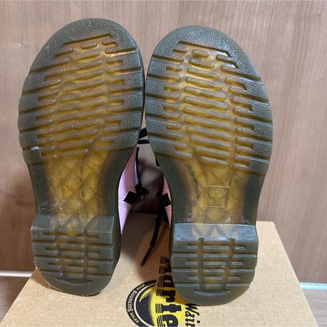 Dr.Martens(ドクターマーチン)のドクターマーチン 17cm ペールピンク Dr.Martens キッズ/ベビー/マタニティのキッズ靴/シューズ(15cm~)(ブーツ)の商品写真