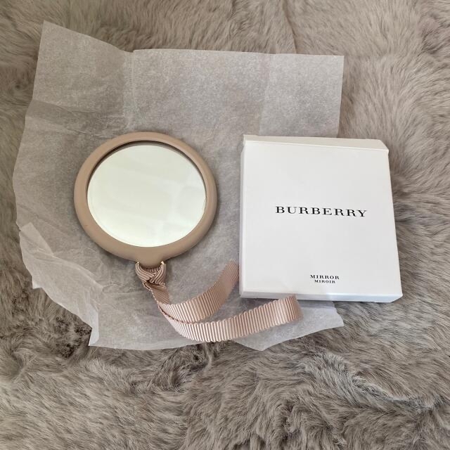 BURBERRY(バーバリー)の【新品•未使用】バーバリーリキッドリップベルベットミニコレクション コスメ/美容のキット/セット(コフレ/メイクアップセット)の商品写真