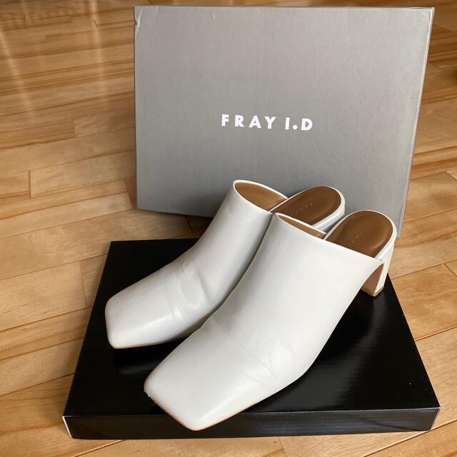 FRAY I.D(フレイアイディー)の最終価格♡FRAY I.D✰スクエアトゥミュール✰送料込み レディースの靴/シューズ(ミュール)の商品写真