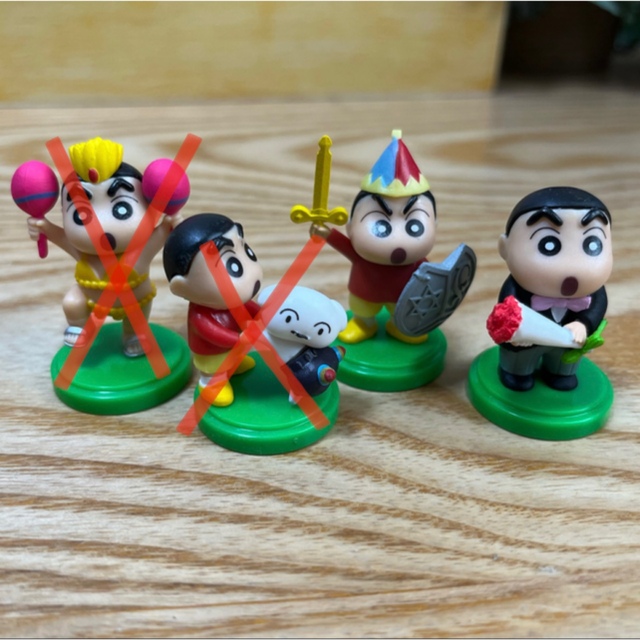 BANDAI(バンダイ)のクレヨンしんちゃん チョコエッグ フィギュア2種類 エンタメ/ホビーのおもちゃ/ぬいぐるみ(キャラクターグッズ)の商品写真