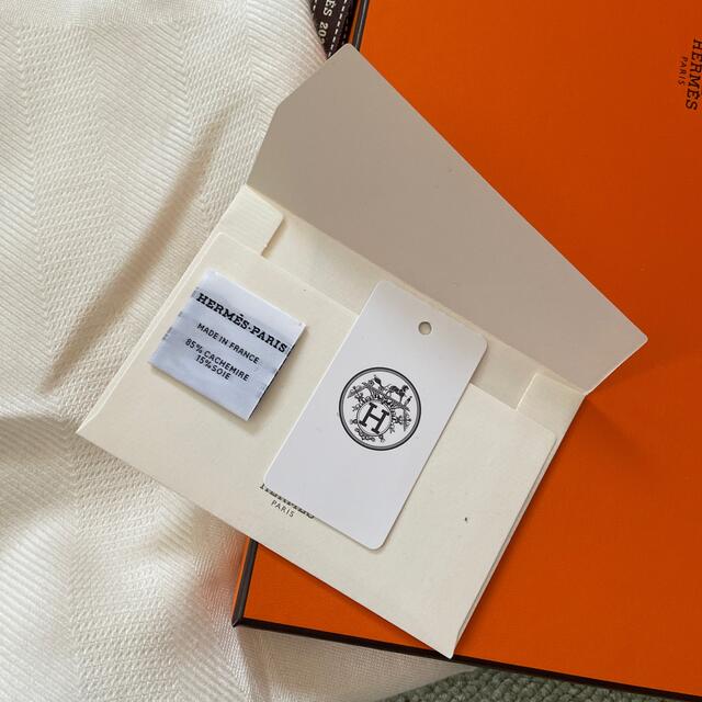 Hermes(エルメス)のHERMES 大判ストール　オフホワイト ハンドメイドのファッション小物(マフラー/ストール)の商品写真