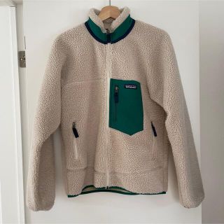 パタゴニア(patagonia)の専用パタゴニア　レトロXボアフリースジャケット　メンズS ベージュ　グリーン(ブルゾン)