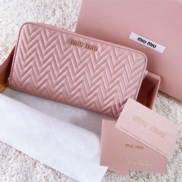 新品未使用♡ 】ミュウミュウ miumiu 財布 ラウンドファスナー 長財布