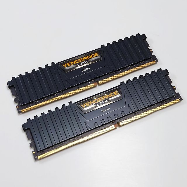CORSAIR 16GB (8GBx2) DDR4-2666 (430 スマホ/家電/カメラのPC/タブレット(PCパーツ)の商品写真