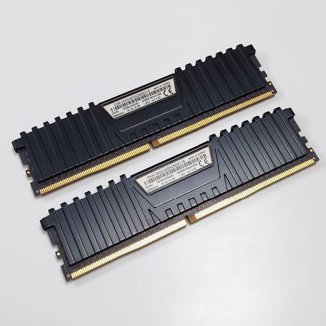 CORSAIR 16GB (8GBx2) DDR4-2666 (430 スマホ/家電/カメラのPC/タブレット(PCパーツ)の商品写真