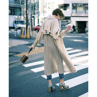 アメリヴィンテージ(Ameri VINTAGE)のSEE THROUGH BACK PLEATS TRENCH(トレンチコート)