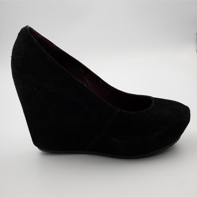 ROGAN(ローガン)の【新品】オシャレなウェッジソール スエードパンプス LOGAN 黒 レディース レディースの靴/シューズ(ハイヒール/パンプス)の商品写真